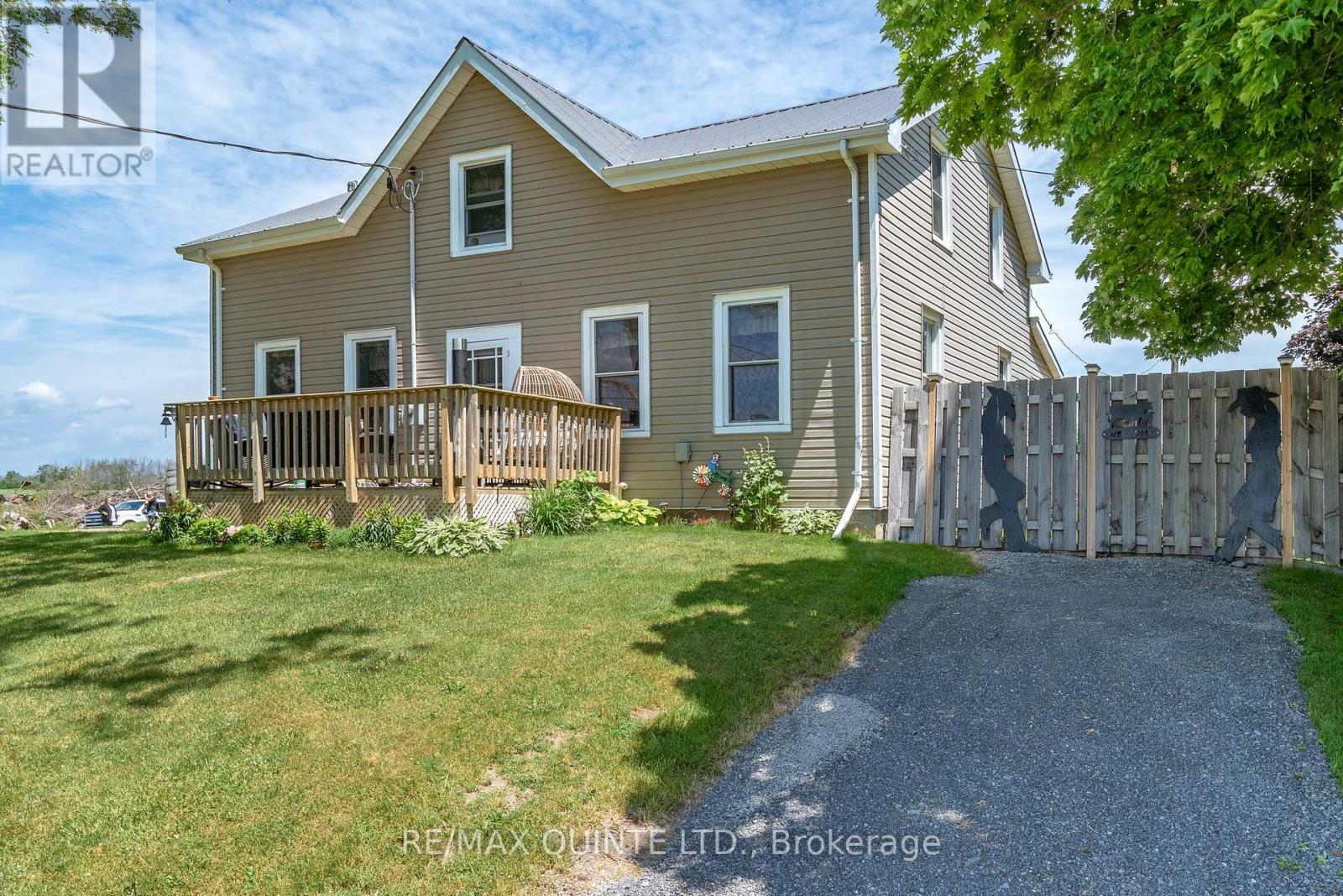 2 Baitleys Road, Prince Edward County, Ontario  K0K 3L0 - Photo 4 - X12130969