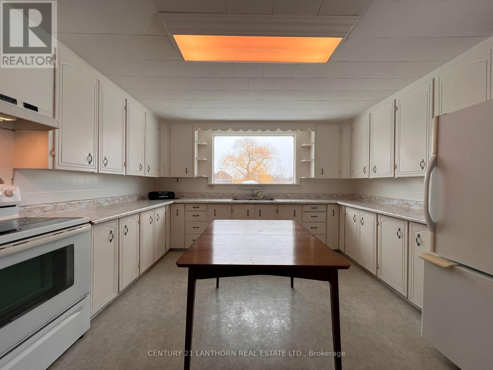 1205 County Road 18 Road, Prince Edward County, Ontario  K0K 1P0 - Photo 6 - X12131275