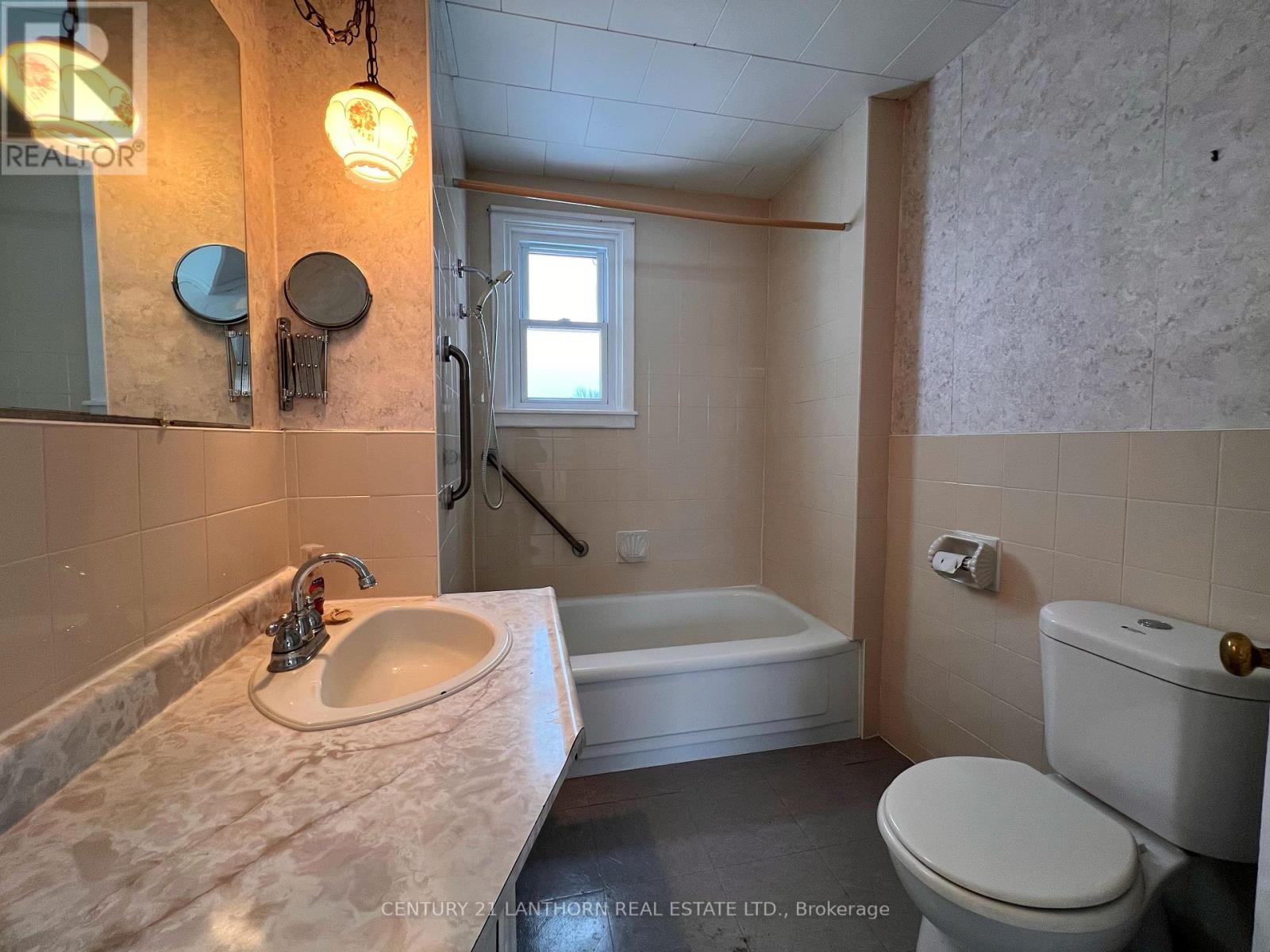 1205 County Road 18 Road, Prince Edward County, Ontario  K0K 1P0 - Photo 7 - X12131275
