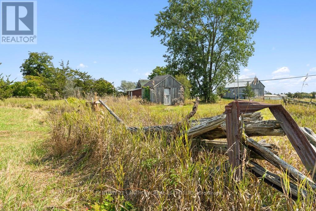 1677 County 8 Road, Prince Edward County, Ontario  K0K 2T0 - Photo 22 - X12135758