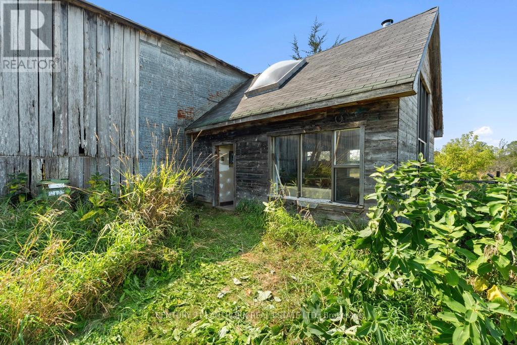 1677 County 8 Road, Prince Edward County, Ontario  K0K 2T0 - Photo 29 - X12135758