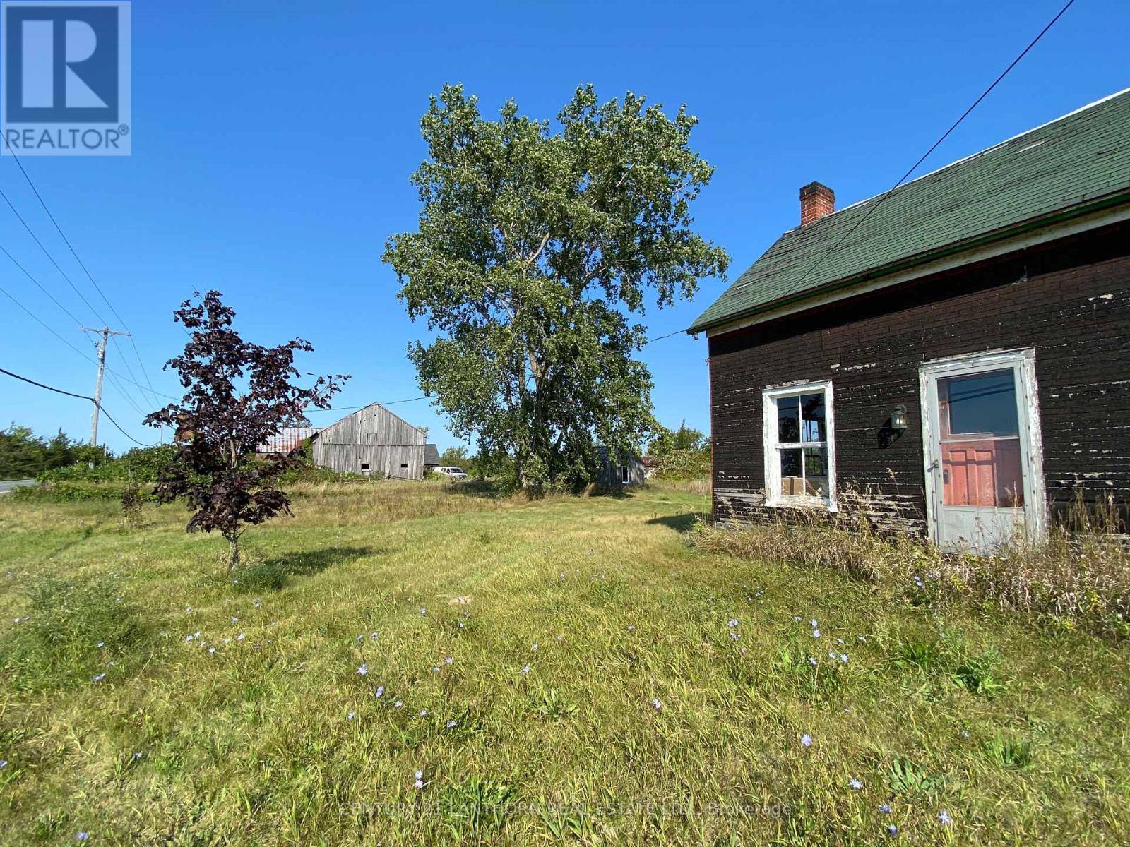 1677 County 8 Road, Prince Edward County, Ontario  K0K 2T0 - Photo 4 - X12135758