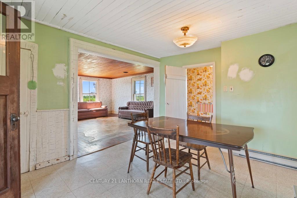 1677 County 8 Road, Prince Edward County, Ontario  K0K 2T0 - Photo 9 - X12135758