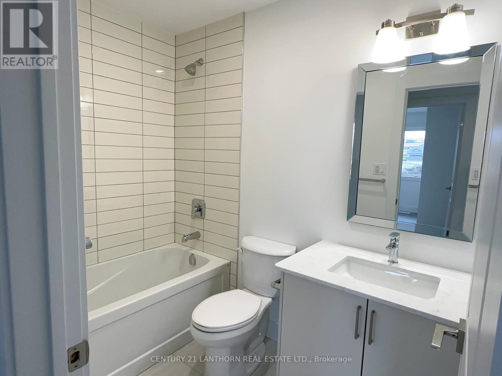 58 Summit Crescent, Belleville, Ontario  K8N 2X2 - Photo 19 - X12158007