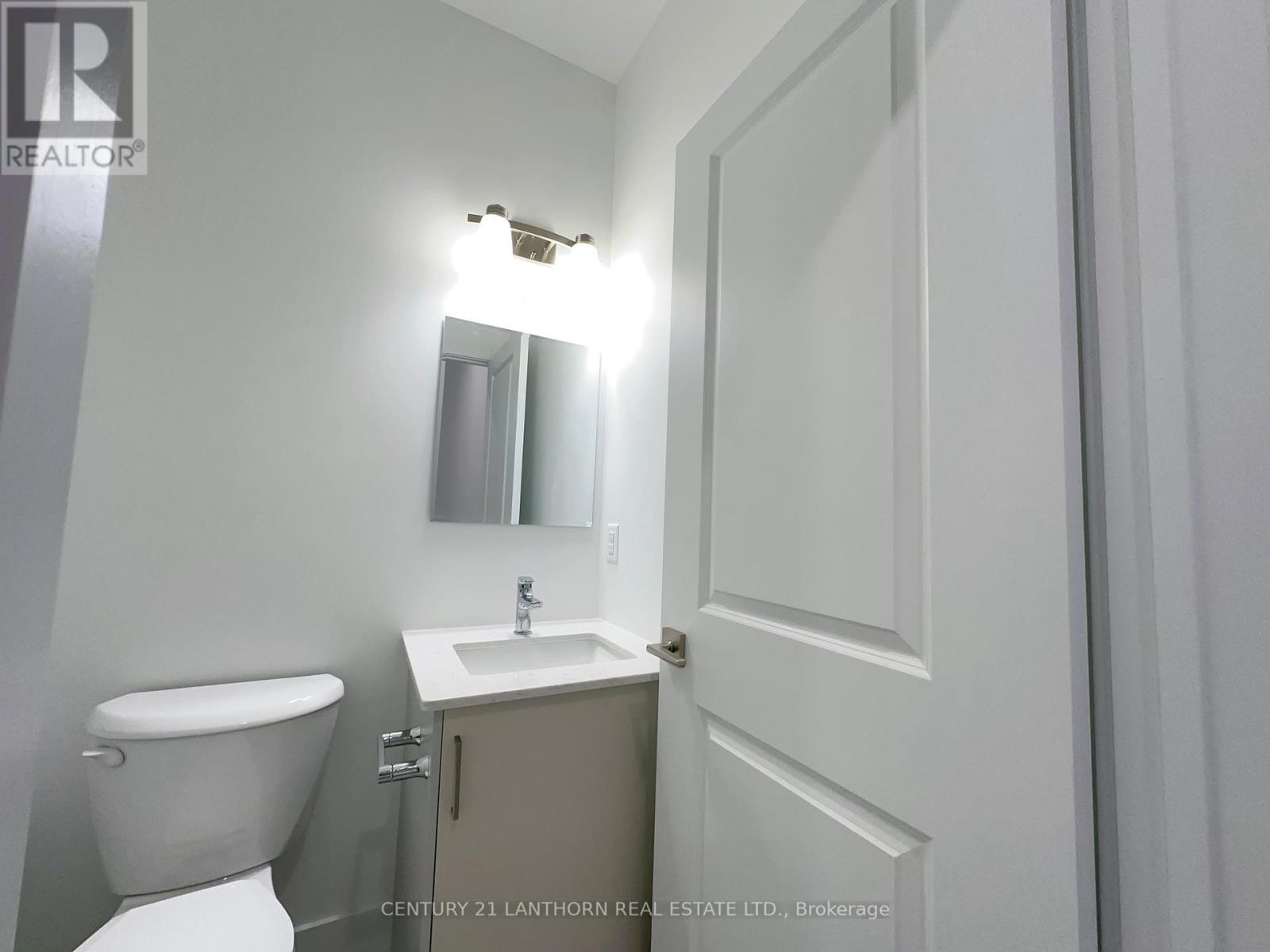 58 Summit Crescent, Belleville, Ontario  K8N 2X2 - Photo 8 - X12158007