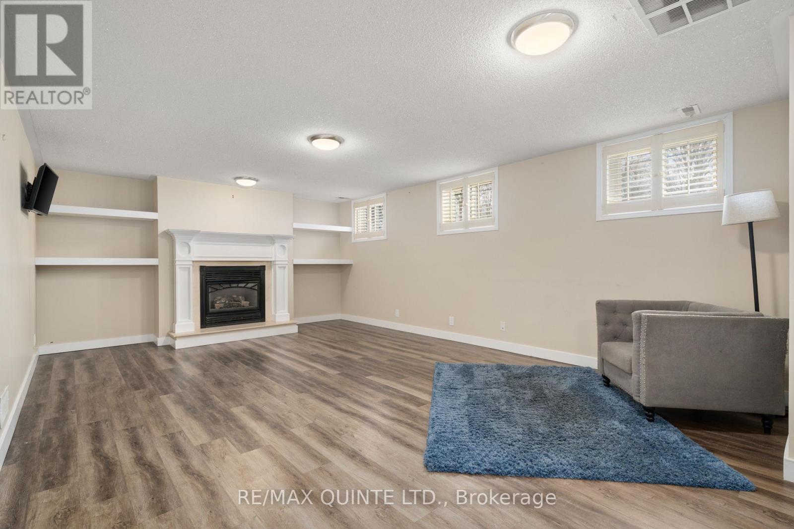 94 Cloverleaf Drive, Belleville, Ontario  K8N 4Z5 - Photo 25 - X12163990
