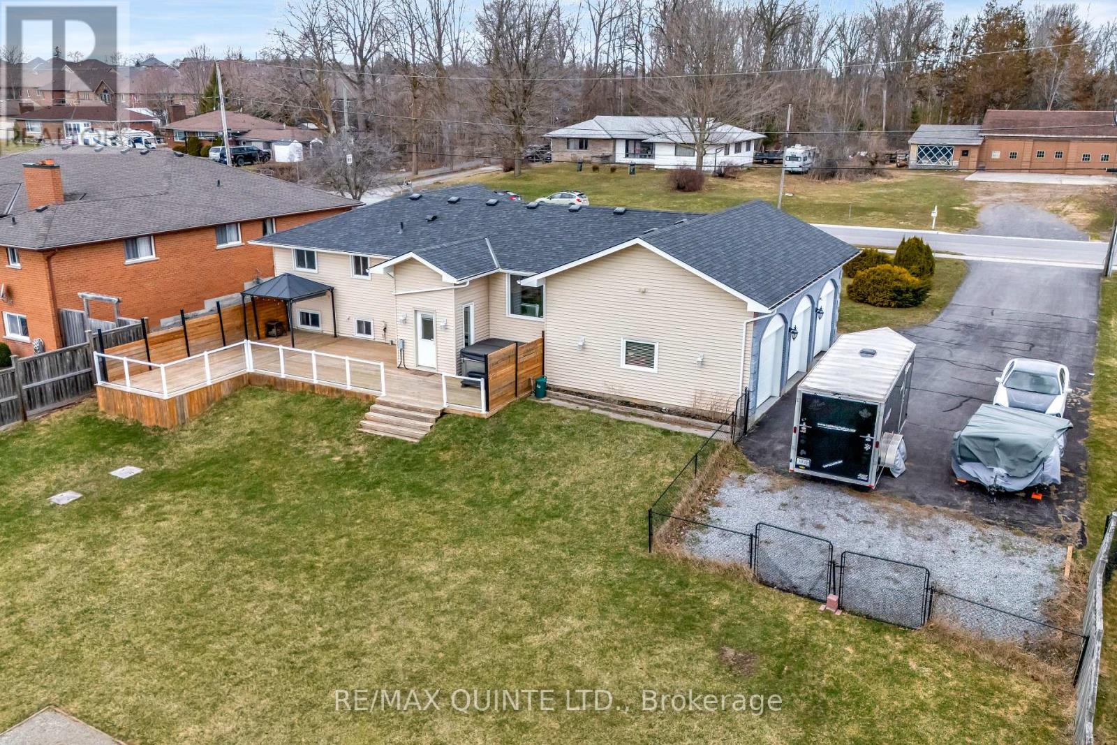 94 Cloverleaf Drive, Belleville, Ontario  K8N 4Z5 - Photo 3 - X12163990