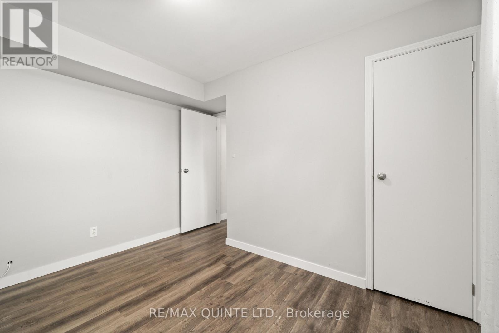 94 Cloverleaf Drive, Belleville, Ontario  K8N 4Z5 - Photo 35 - X12163990