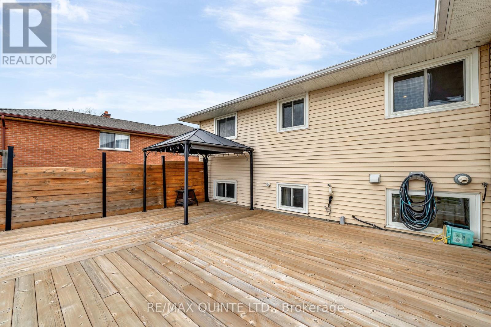 94 Cloverleaf Drive, Belleville, Ontario  K8N 4Z5 - Photo 38 - X12163990