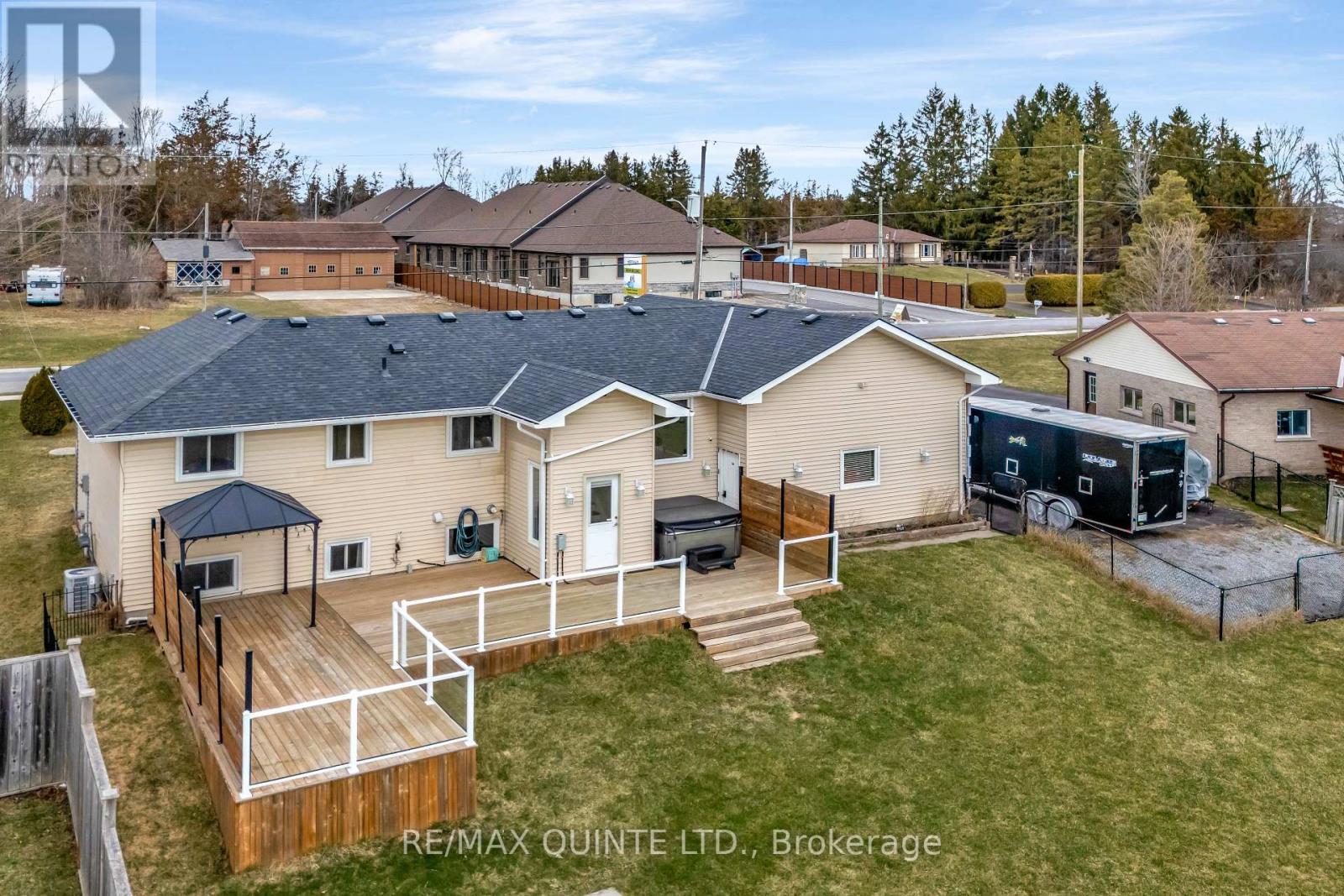 94 Cloverleaf Drive, Belleville, Ontario  K8N 4Z5 - Photo 49 - X12163990