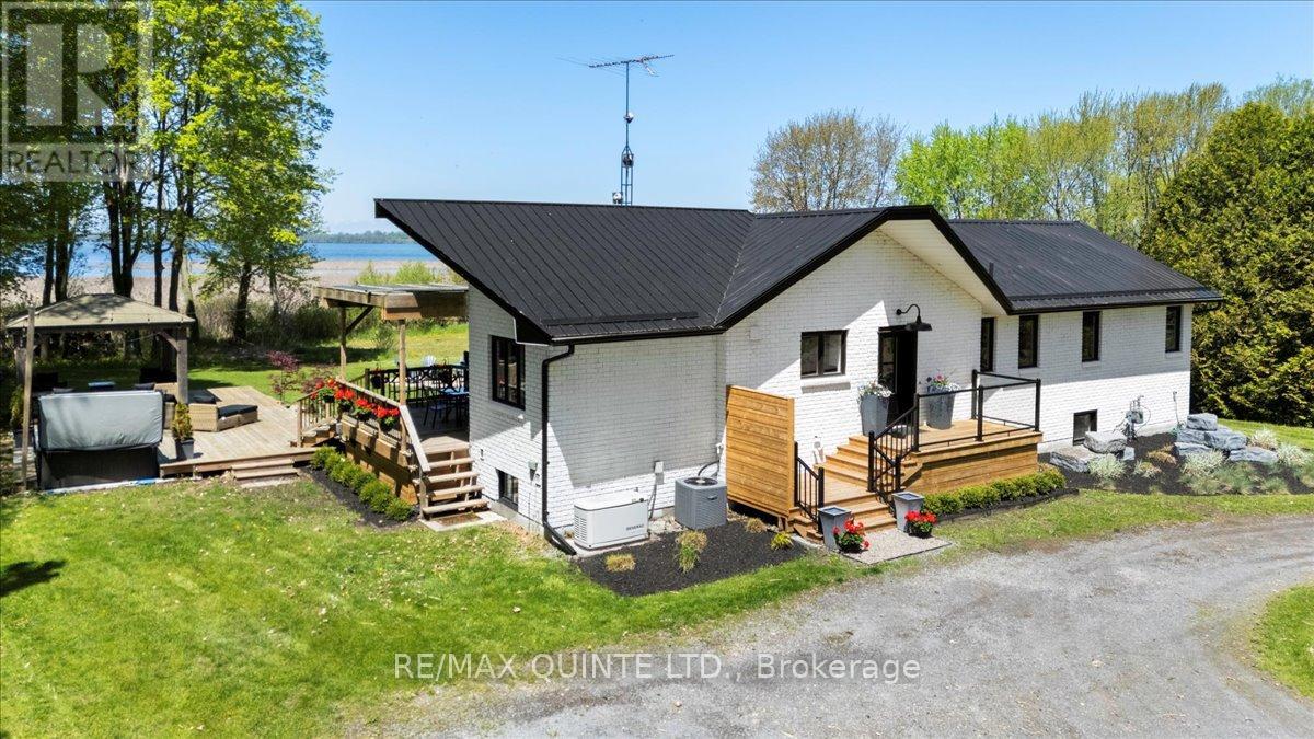 1406 COUNTY ROAD 12, Prince Edward County, Ontario