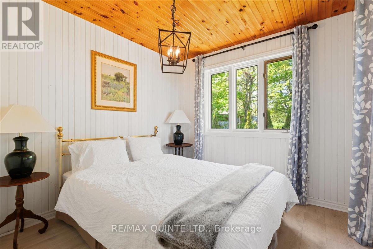 1406 County Road 12, Prince Edward County, Ontario  K0K 2T0 - Photo 17 - X12167040