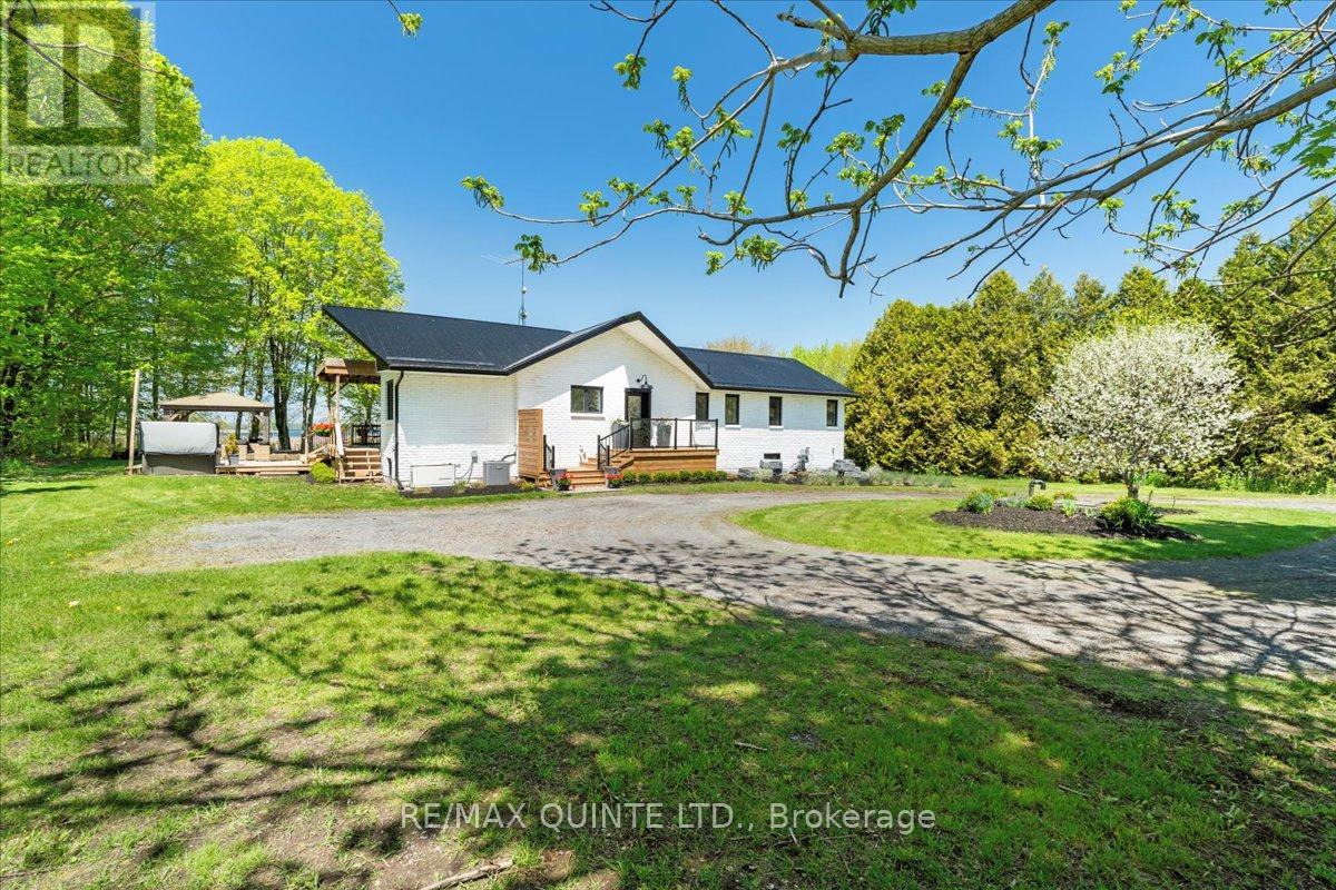 1406 County Road 12, Prince Edward County, Ontario  K0K 2T0 - Photo 9 - X12167040
