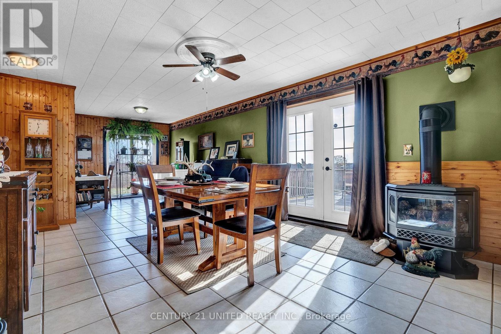 1976 Fish Lake Road, Prince Edward County, Ontario  K0K 1W0 - Photo 11 - X12168602