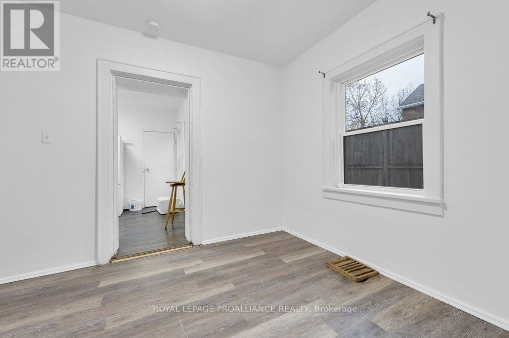 91 Bridge Street W, Belleville, Ontario  K8P 1J4 - Photo 14 - X12168660