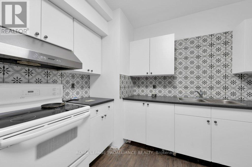 91 Bridge Street W, Belleville, Ontario  K8P 1J4 - Photo 16 - X12168660