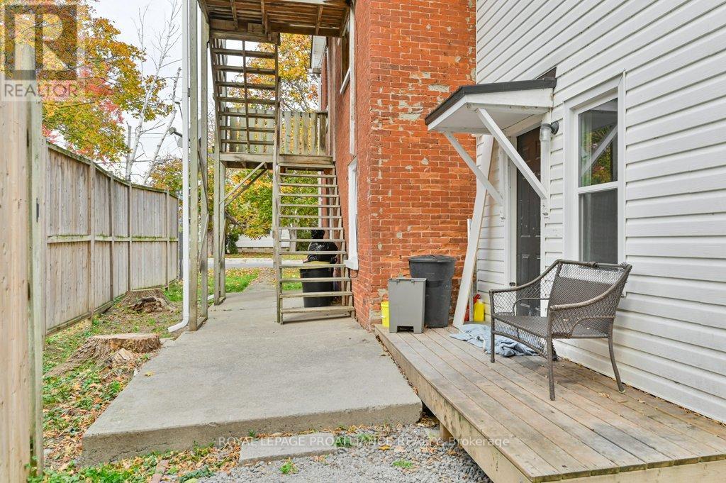 91 Bridge Street W, Belleville, Ontario  K8P 1J4 - Photo 18 - X12168660