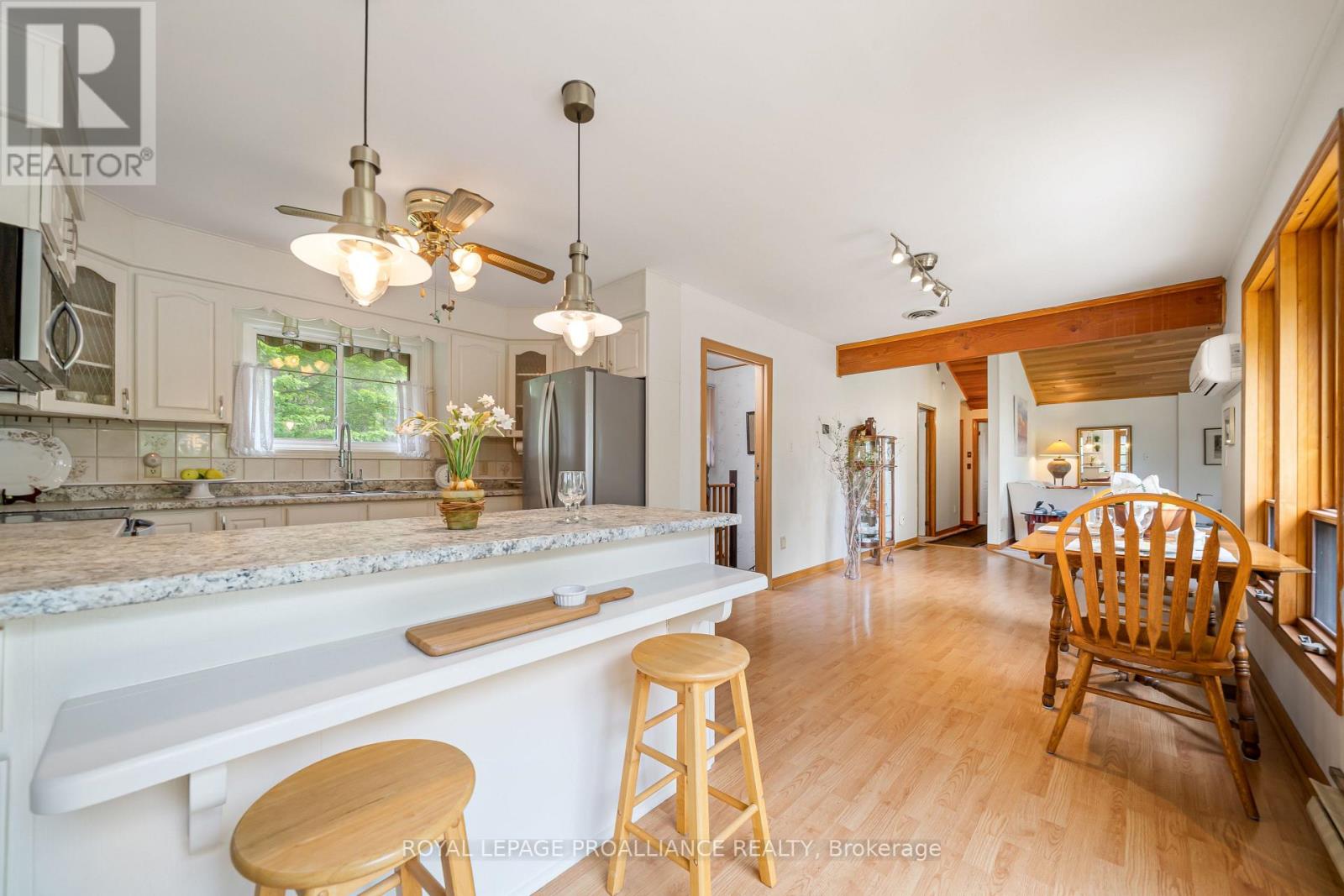 12112c Loyalist Parkway, Prince Edward County, Ontario  K0K 2T0 - Photo 12 - X12169621