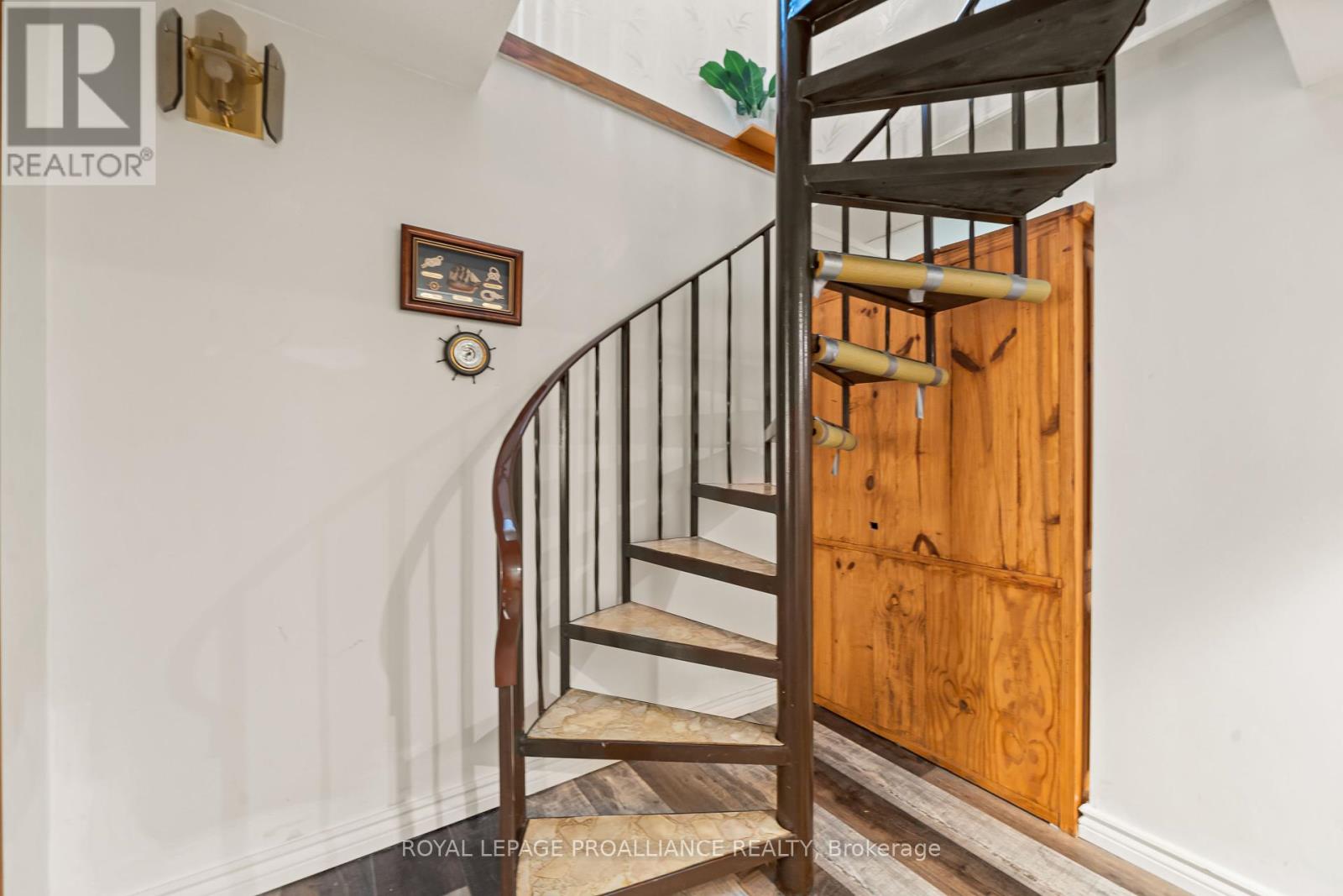 12112c Loyalist Parkway, Prince Edward County, Ontario  K0K 2T0 - Photo 24 - X12169621