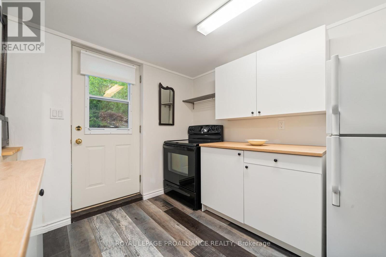 12112c Loyalist Parkway, Prince Edward County, Ontario  K0K 2T0 - Photo 31 - X12169621