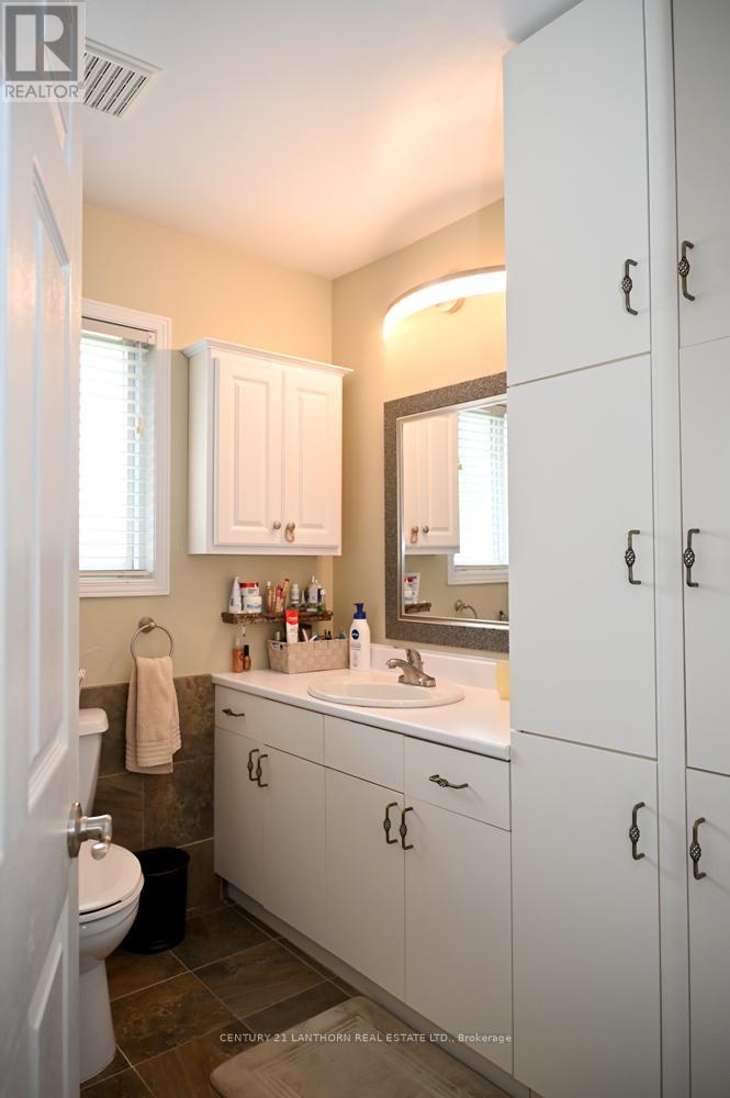 18 Cretney Drive S, Prince Edward County, Ontario  K0K 3L0 - Photo 28 - X12173866