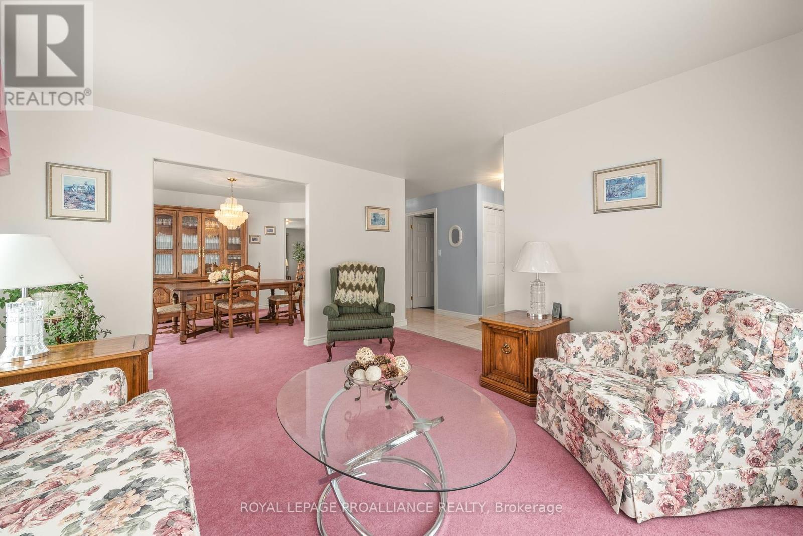 21 Grosvenor Drive, Belleville, Ontario  K8P 5K3 - Photo 7 - X12176844