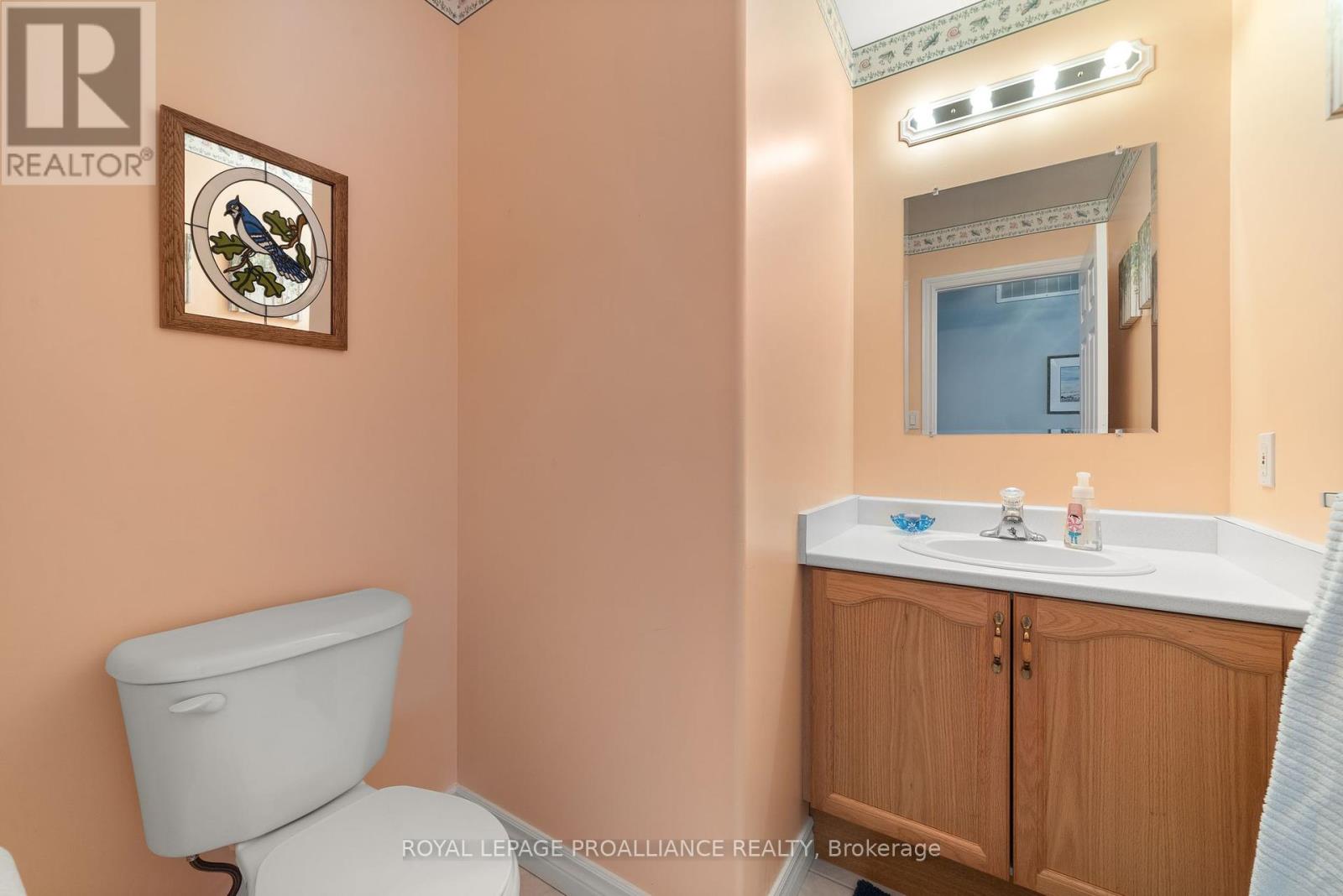 21 Grosvenor Drive, Belleville, Ontario  K8P 5K3 - Photo 9 - X12176844