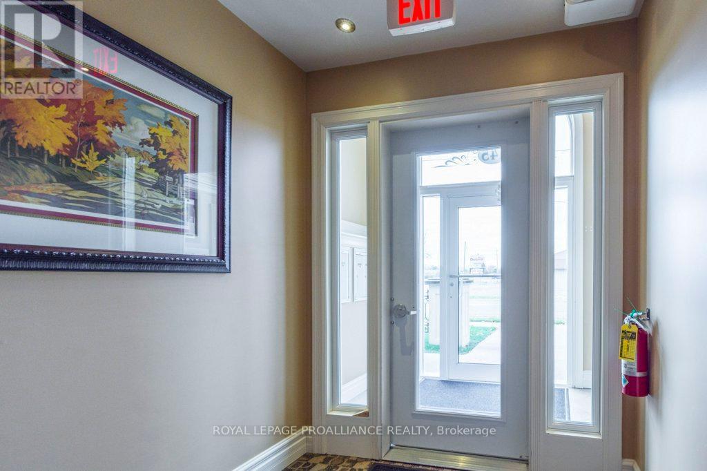 103 - 145 Farley Avenue, Belleville, Ontario  K8N 4L1 - Photo 3 - X12185847
