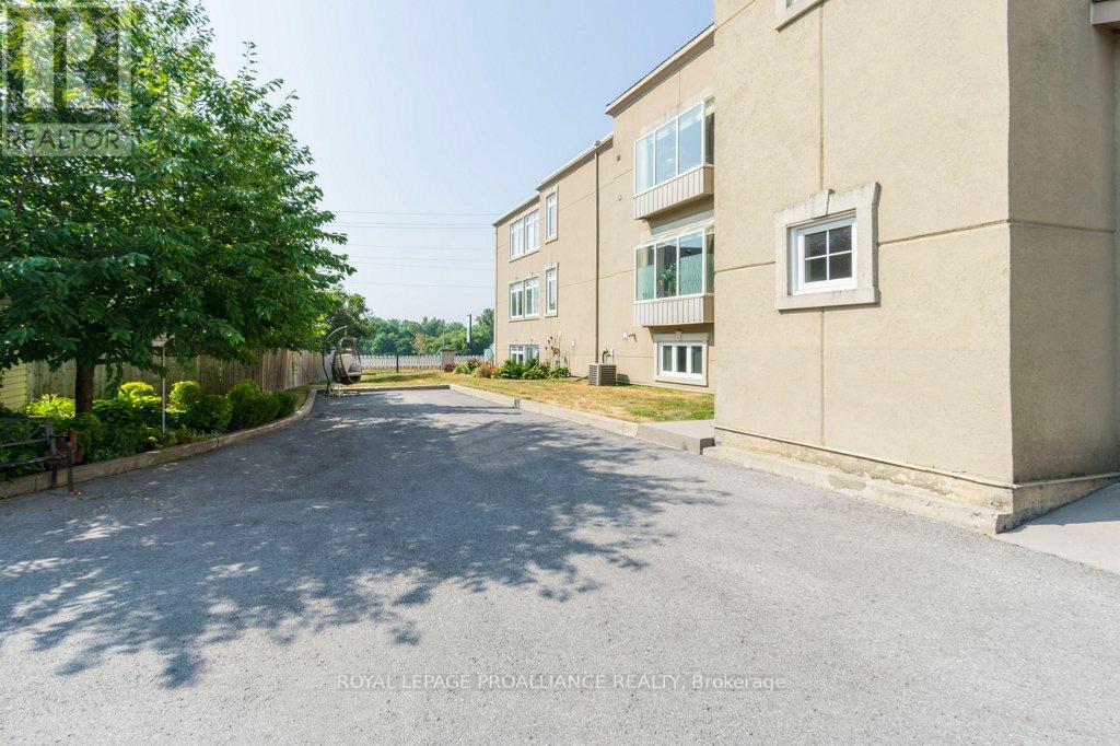 103 - 145 Farley Avenue, Belleville, Ontario  K8N 4L1 - Photo 32 - X12185847