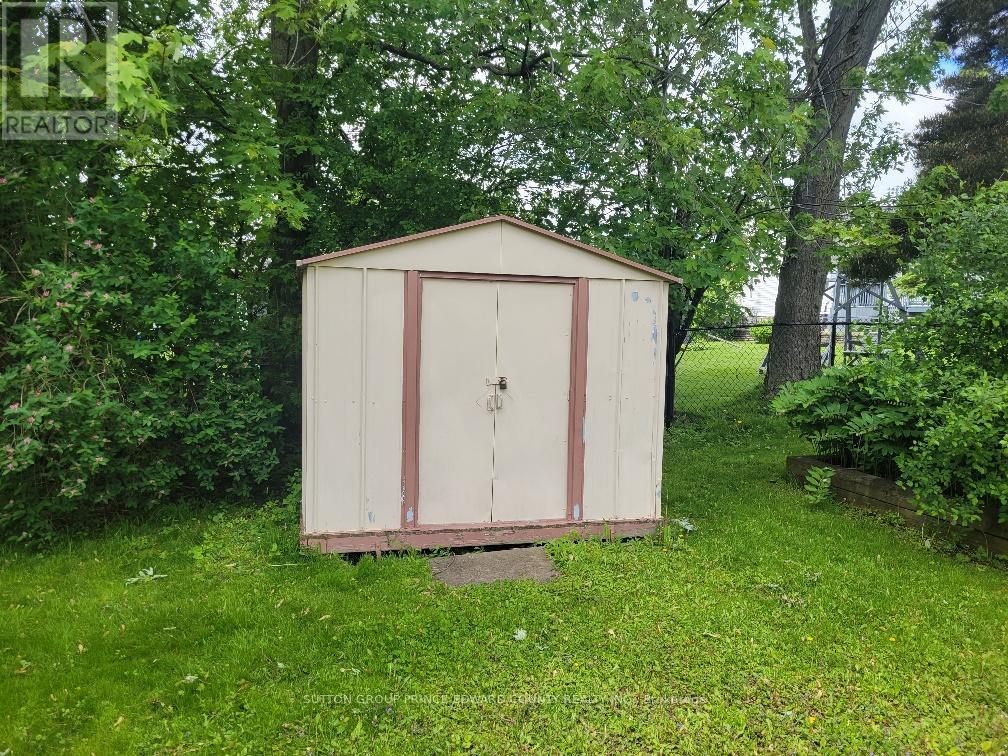 100 Selena Avenue, Belleville, Ontario  K8P 4C4 - Photo 11 - X12188104
