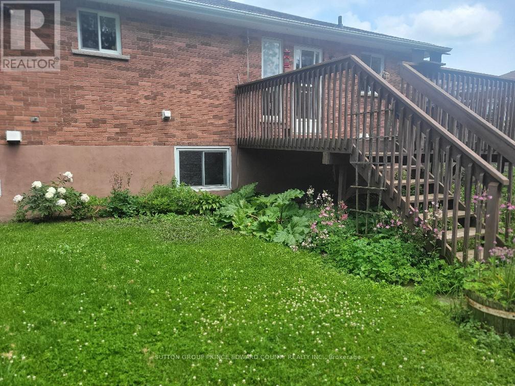 100 Selena Avenue, Belleville, Ontario  K8P 4C4 - Photo 12 - X12188104