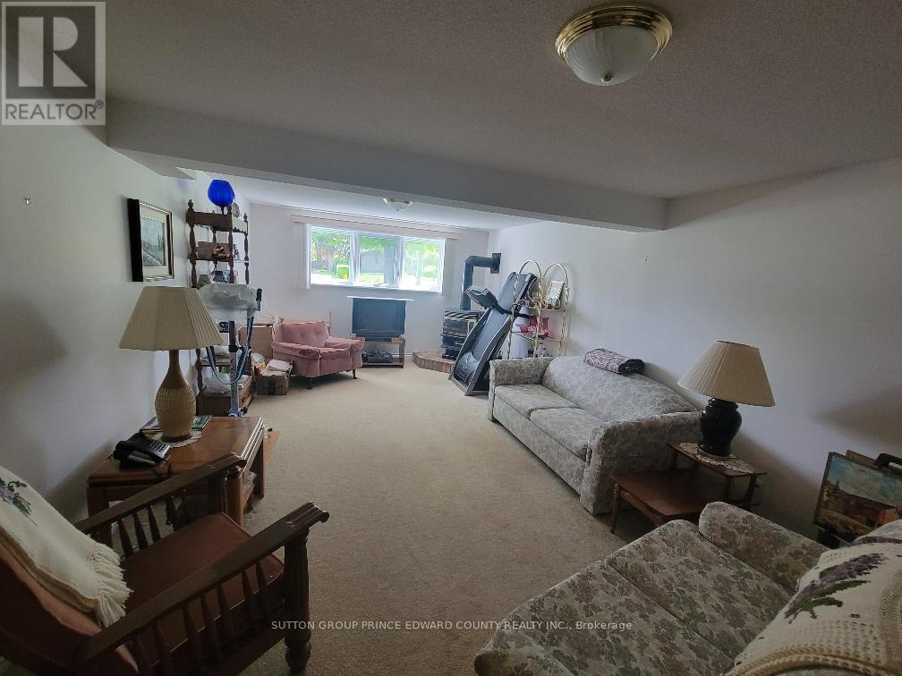 100 Selena Avenue, Belleville, Ontario  K8P 4C4 - Photo 24 - X12188104