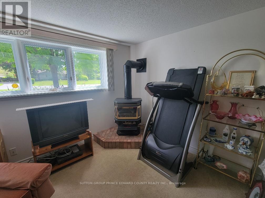 100 Selena Avenue, Belleville, Ontario  K8P 4C4 - Photo 25 - X12188104