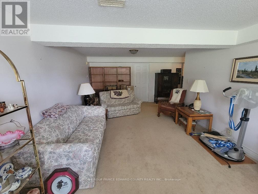 100 Selena Avenue, Belleville, Ontario  K8P 4C4 - Photo 27 - X12188104
