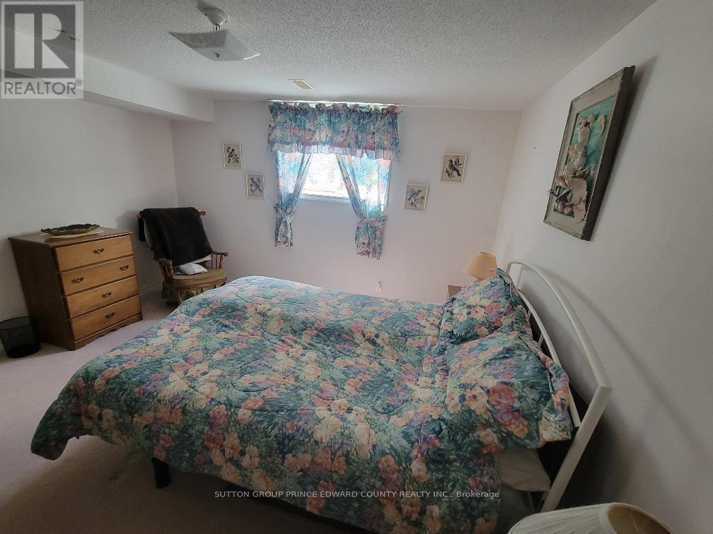 100 Selena Avenue, Belleville, Ontario  K8P 4C4 - Photo 29 - X12188104