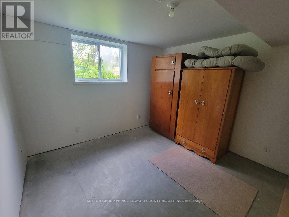 100 Selena Avenue, Belleville, Ontario  K8P 4C4 - Photo 38 - X12188104