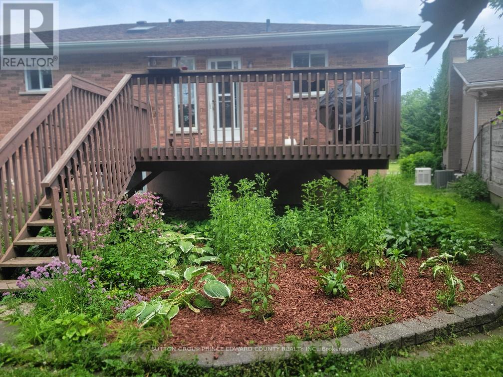 100 Selena Avenue, Belleville, Ontario  K8P 4C4 - Photo 4 - X12188104
