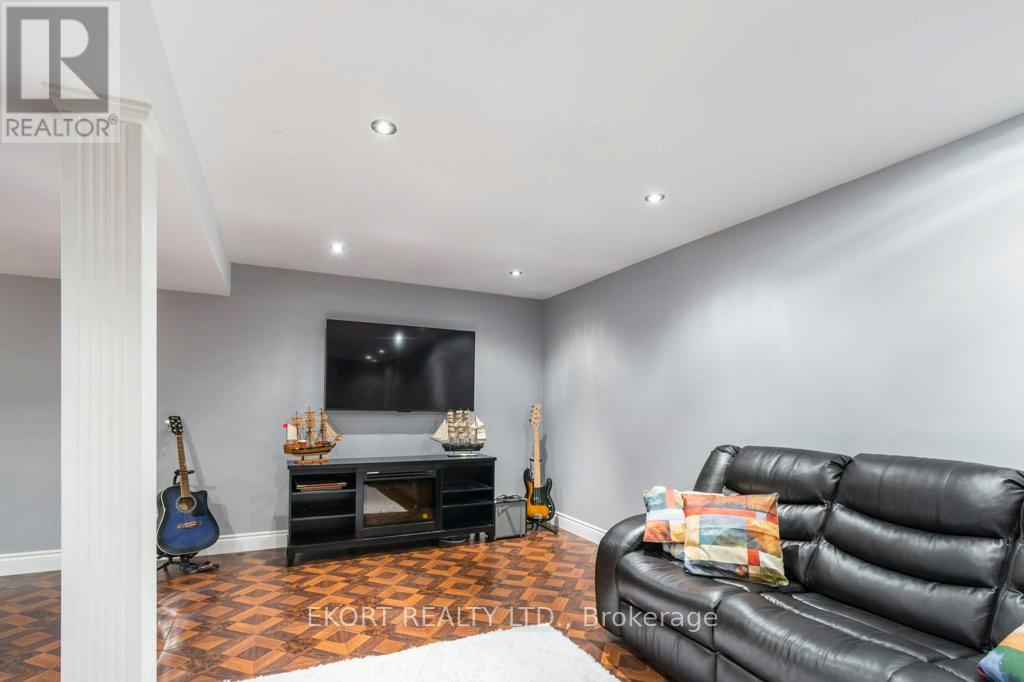 24 Kaiser Court, Belleville, Ontario  K8P 5G3 - Photo 32 - X12194001