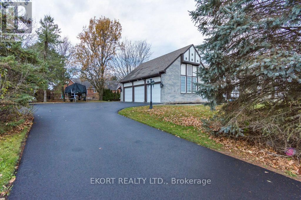 24 Kaiser Court, Belleville, Ontario  K8P 5G3 - Photo 4 - X12194001
