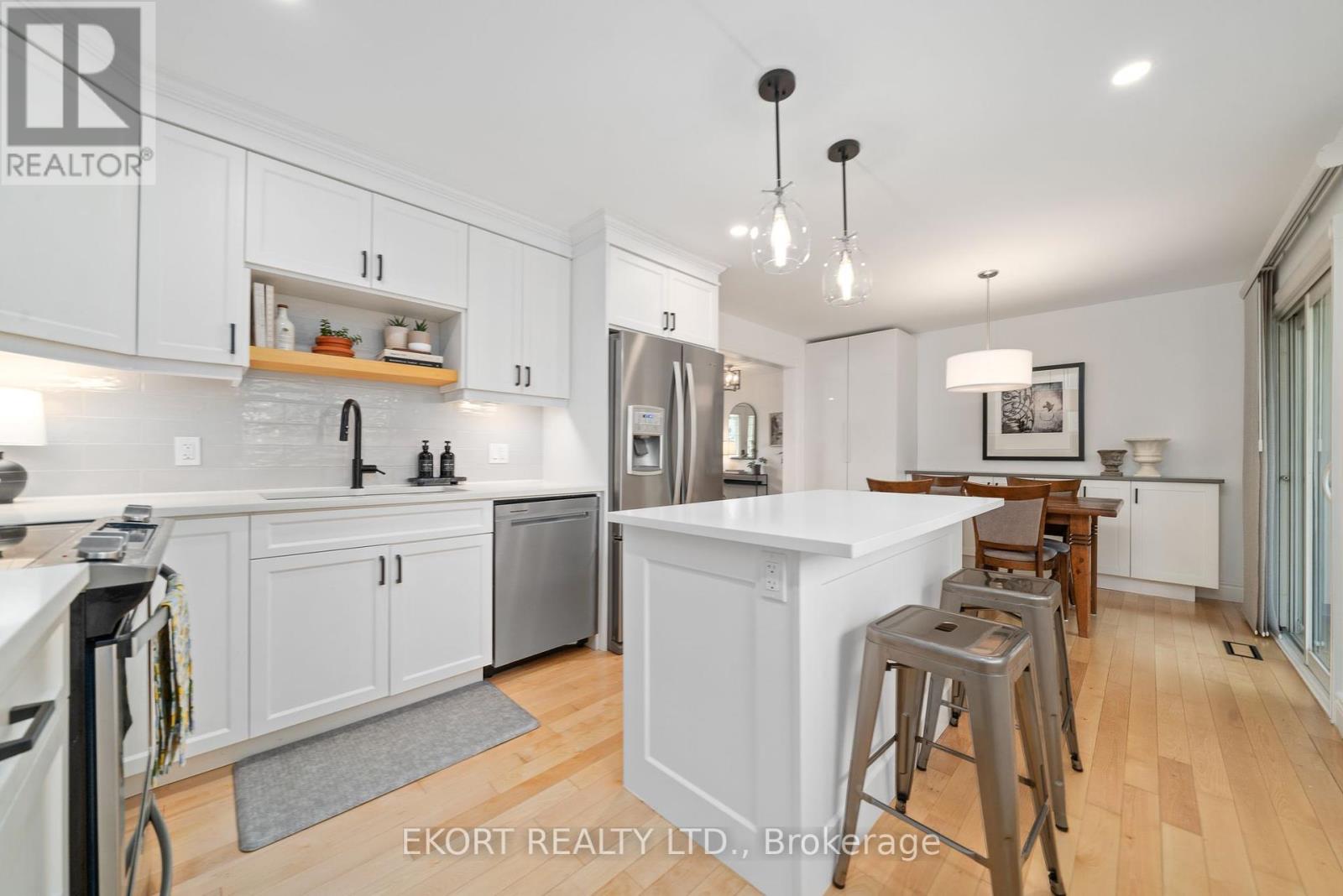 28 Fenwood Crescent, Prince Edward County, Ontario  K8N 4Z7 - Photo 20 - X12196103