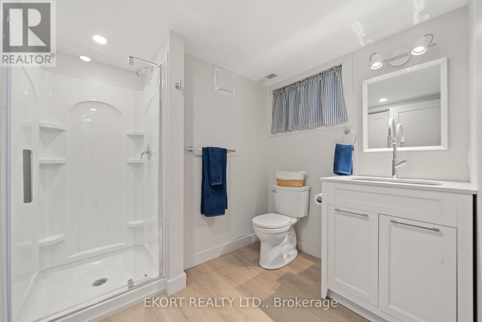 28 Fenwood Crescent, Prince Edward County, Ontario  K8N 4Z7 - Photo 37 - X12196103