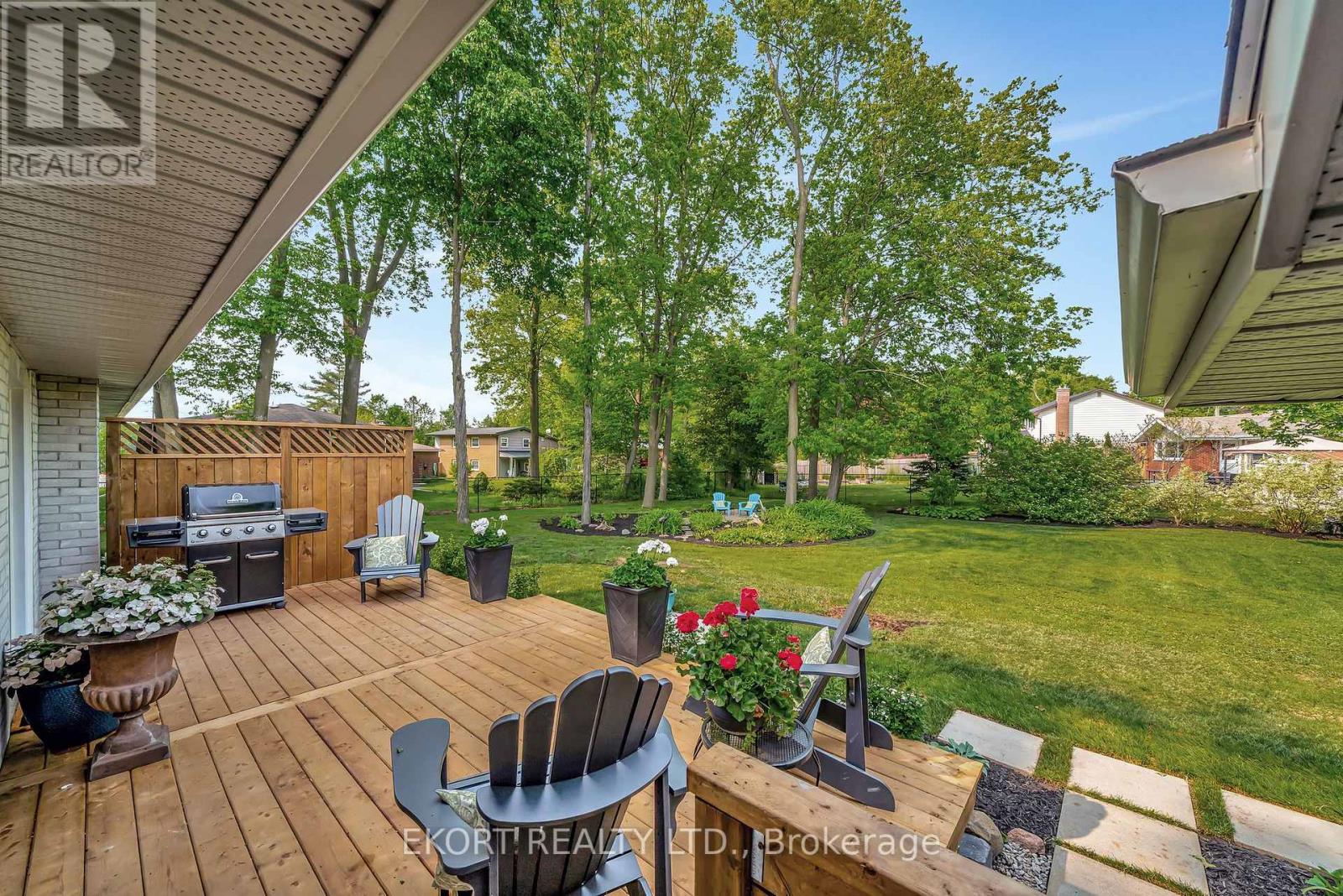 28 Fenwood Crescent, Prince Edward County, Ontario  K8N 4Z7 - Photo 40 - X12196103