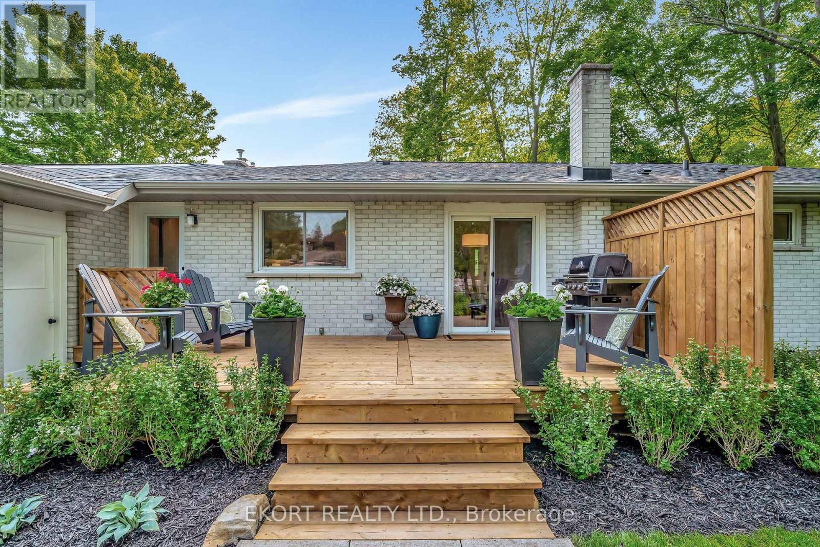 28 Fenwood Crescent, Prince Edward County, Ontario  K8N 4Z7 - Photo 43 - X12196103