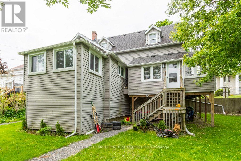 47-49 Union Street, Prince Edward County, Ontario  K0K 2T0 - Photo 15 - X12197560
