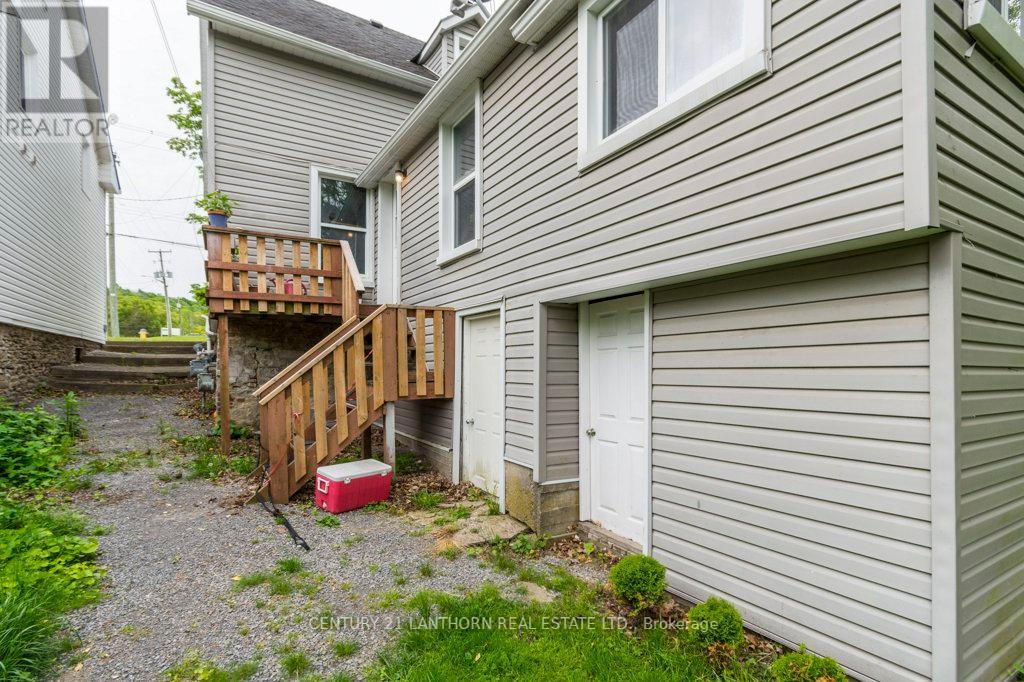 47-49 Union Street, Prince Edward County, Ontario  K0K 2T0 - Photo 20 - X12197560