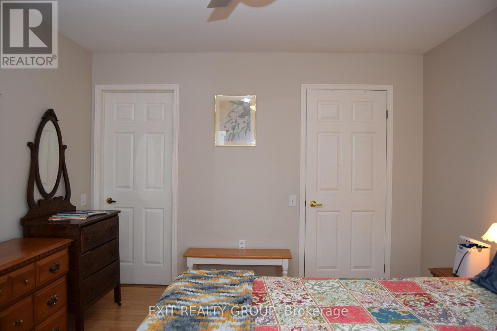 9 Empire Boulevard, Prince Edward County, Ontario  K0K 3L0 - Photo 14 - X12199360