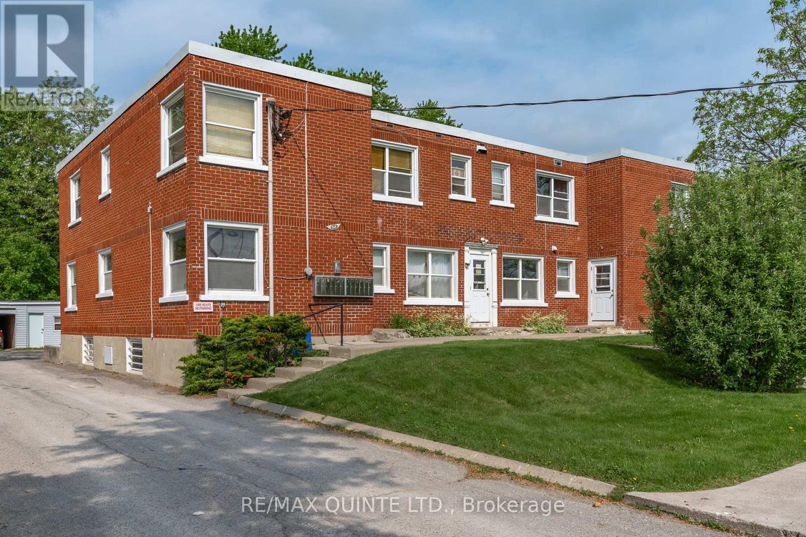 54 SIDNEY STREET, Belleville, Ontario
