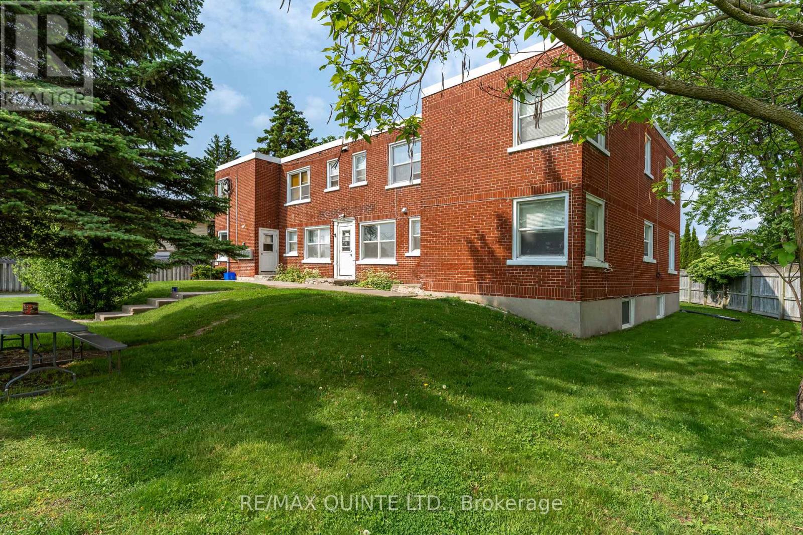 54 Sidney Street, Belleville, Ontario  K8P 3Y8 - Photo 34 - X12204970