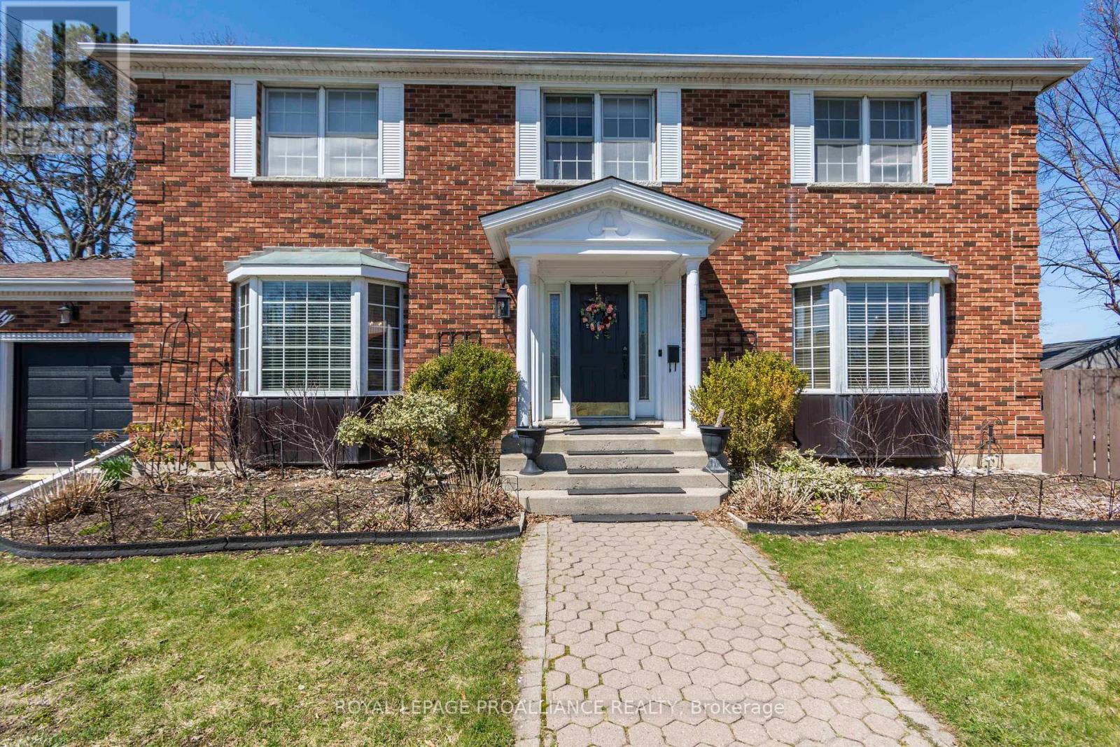 20 HOPE CRESCENT, Belleville, Ontario