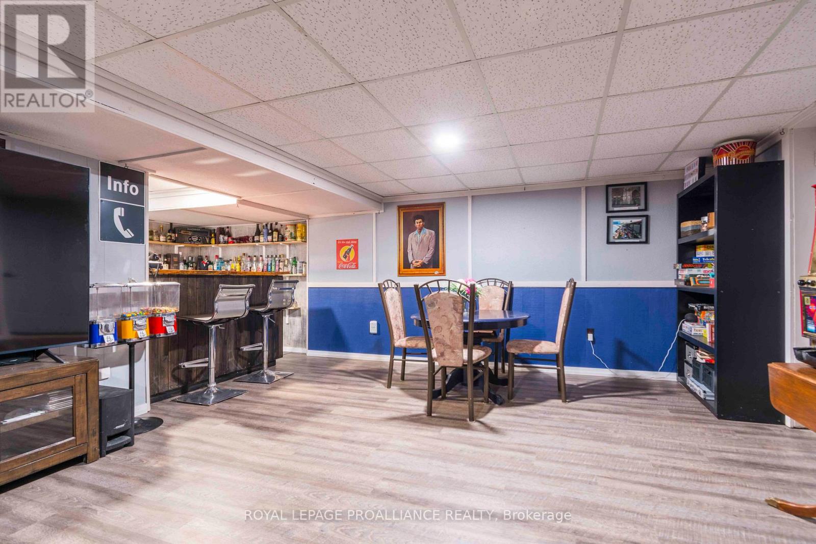 20 Hope Crescent, Belleville, Ontario  K8P 4S2 - Photo 43 - X12209173